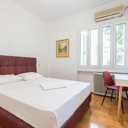 אתונה Victoria Grand Palace Apartments מראה חיצוני תמונה