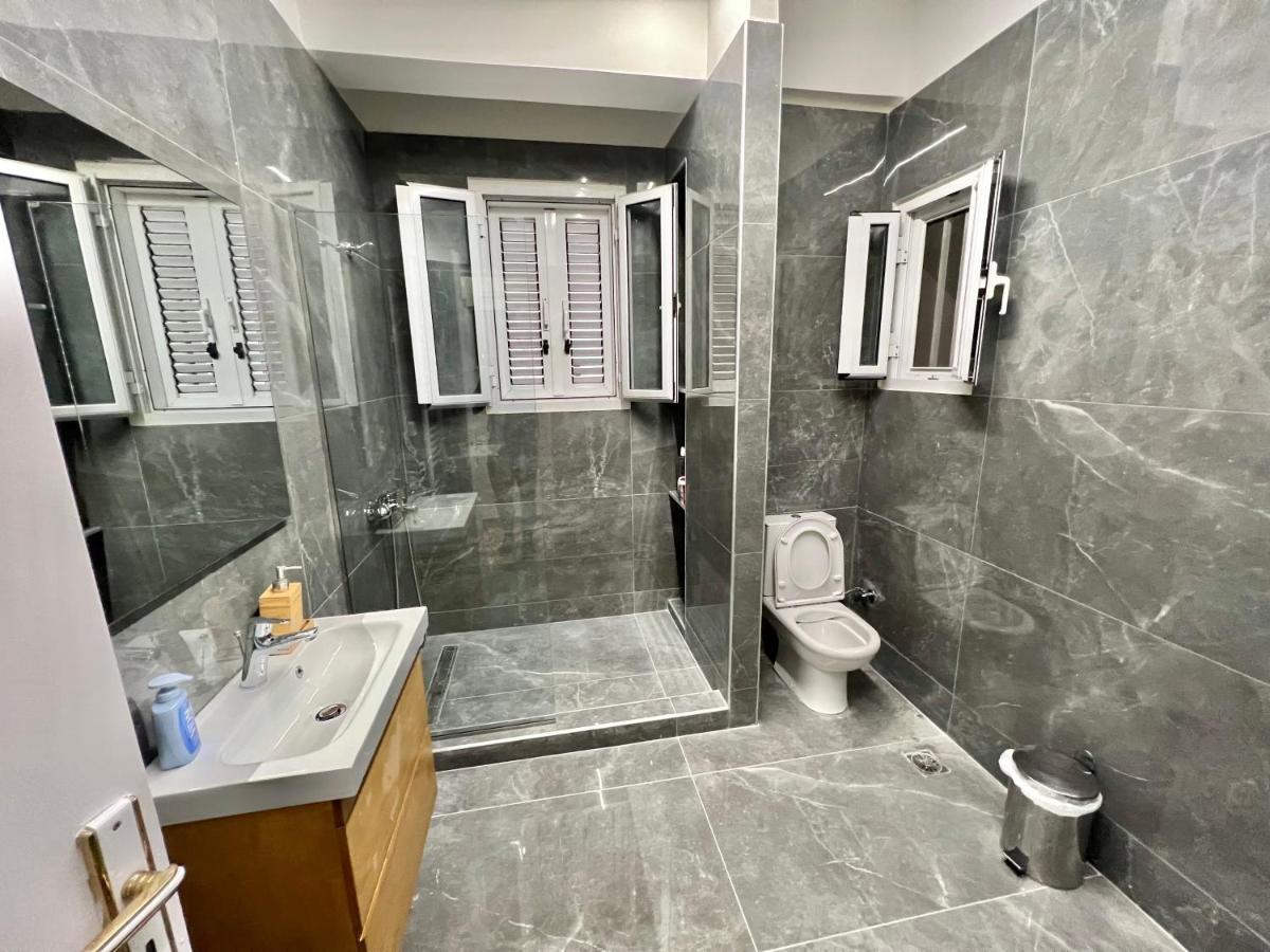 אתונה Victoria Grand Palace Apartments מראה חיצוני תמונה