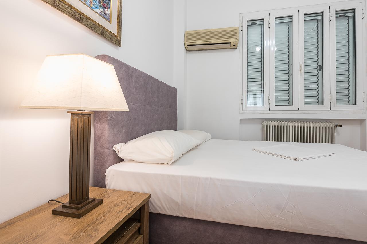 אתונה Victoria Grand Palace Apartments מראה חיצוני תמונה
